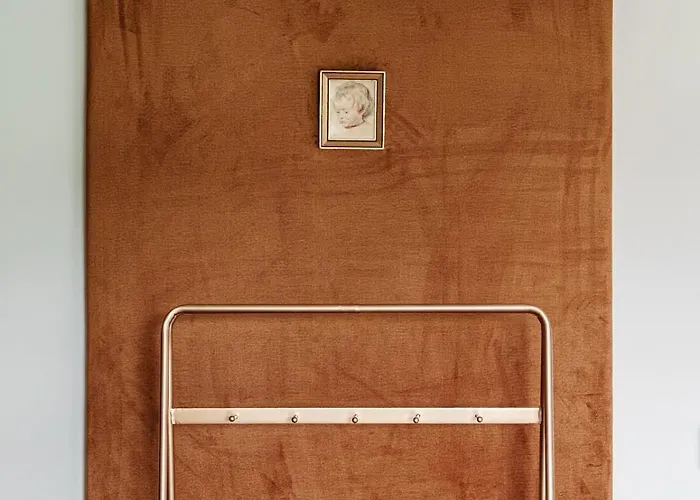 W Seaside Promenade, Free Parking